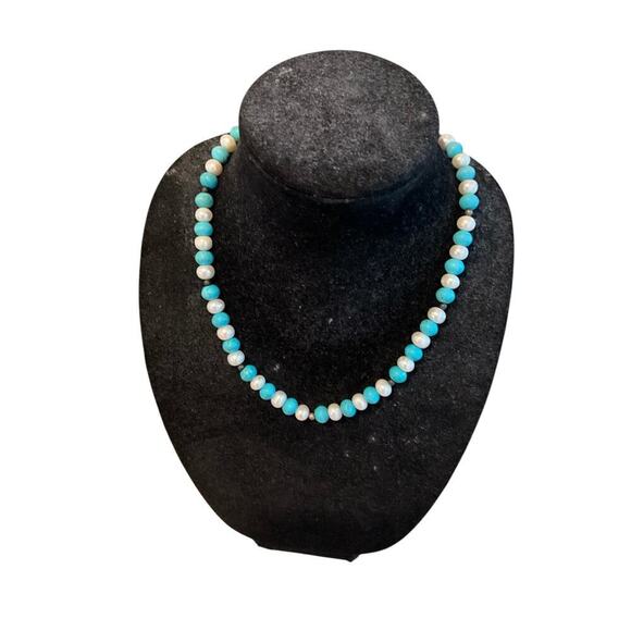 Womens Handmade Turquise And Pearl Necklace Ornate Clasp 18